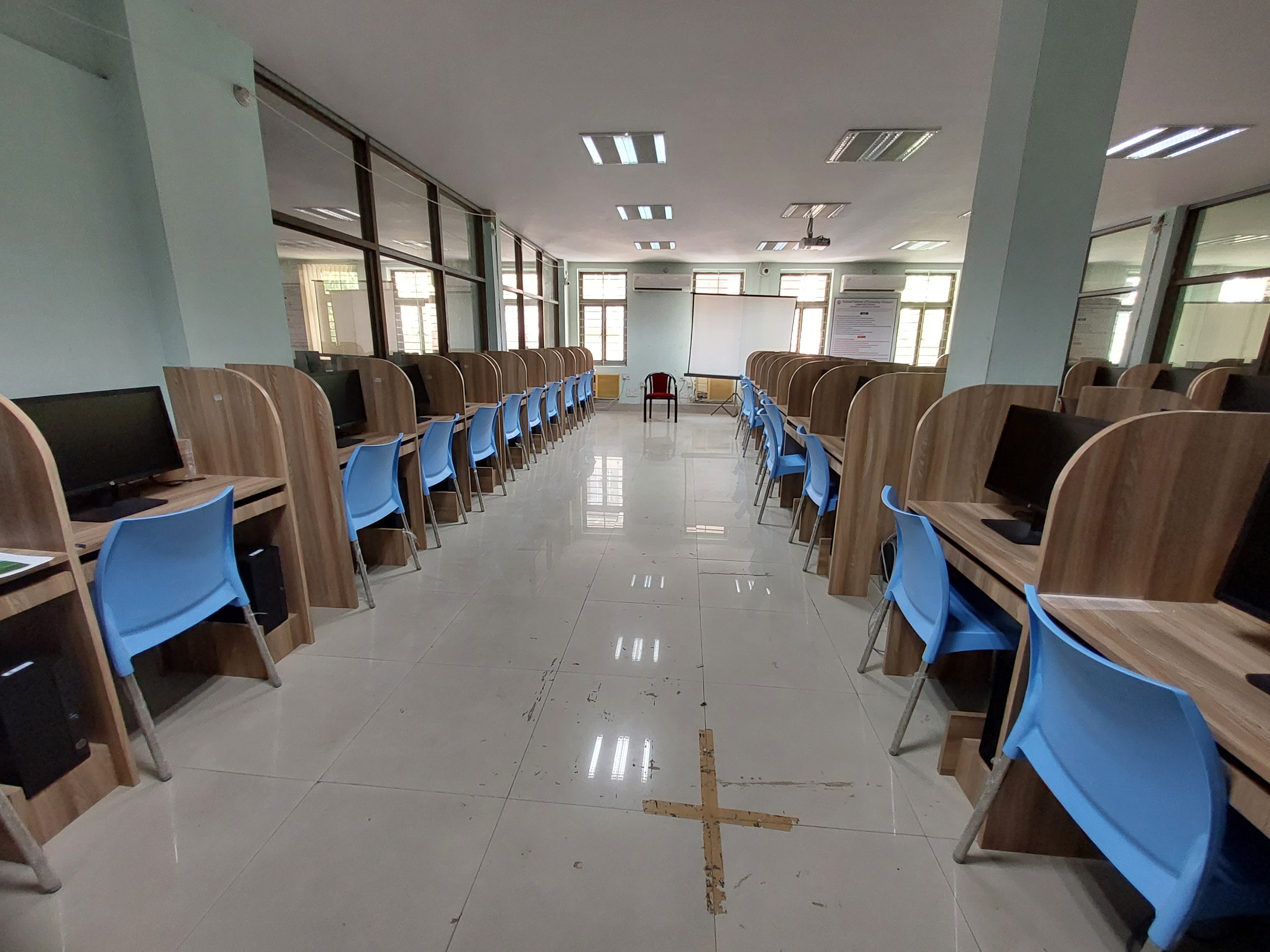 Computer Center Lab Image